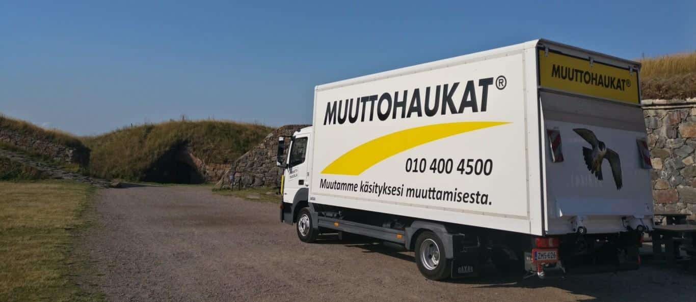 Muuttohaukat muuttoauto